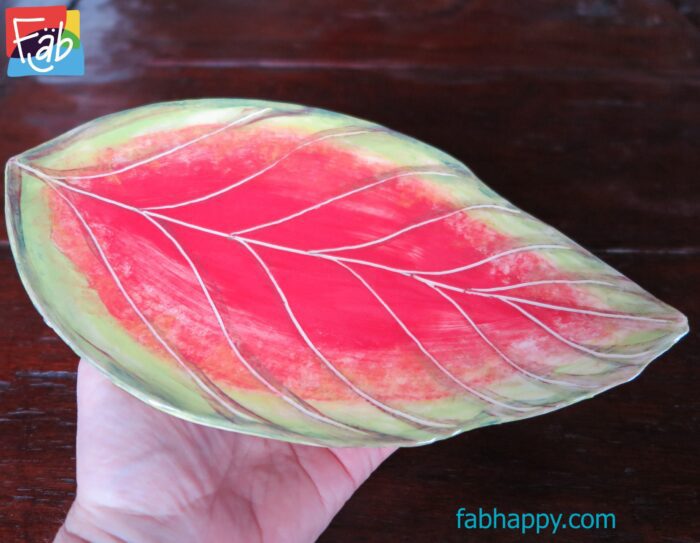 red green leaf platter